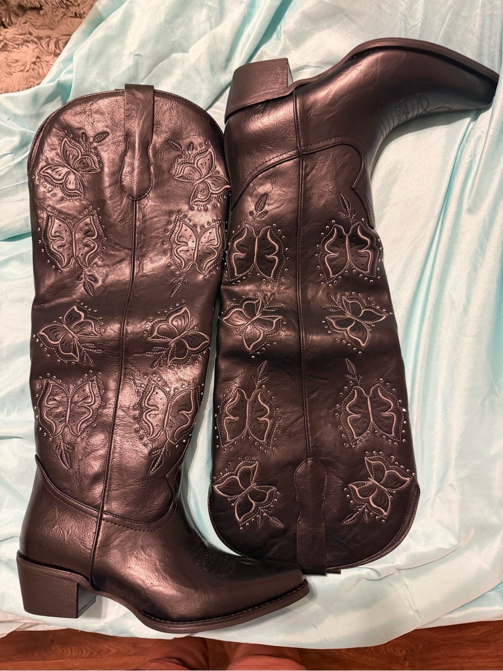 Embroidered Black Knee-High Heeled Boots - Unbranded